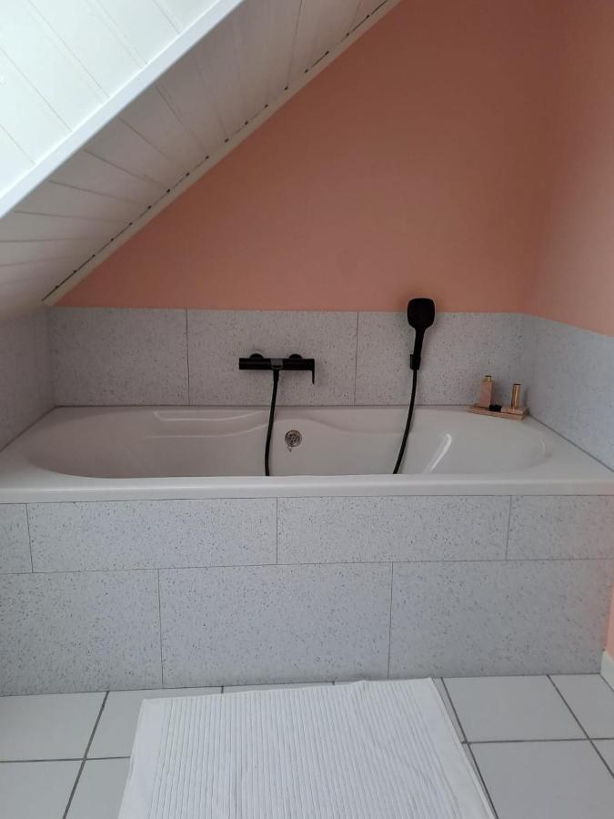 Le Louis Vakantiehuis Lanaken Kültér fotó